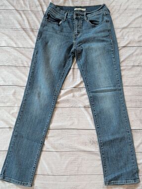 Levi's Women's Size 27